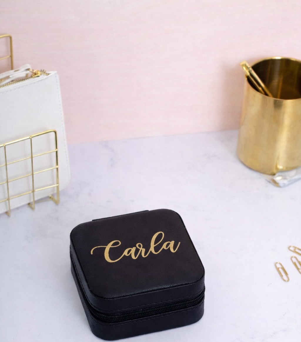 Cutie de bijuterii personalizată